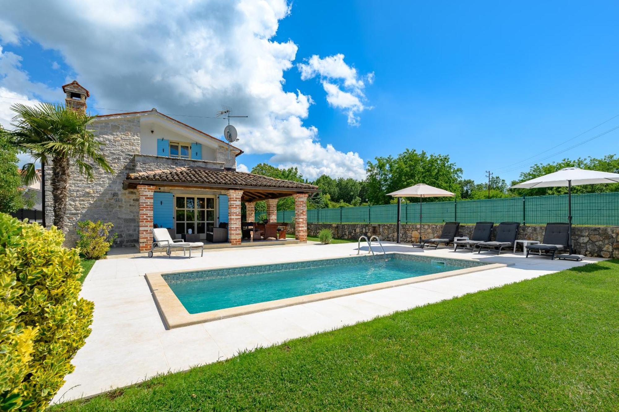 My Ida With Pool In Visnjan, Istria Stuti